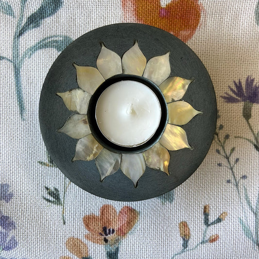 Lotus T-Light
